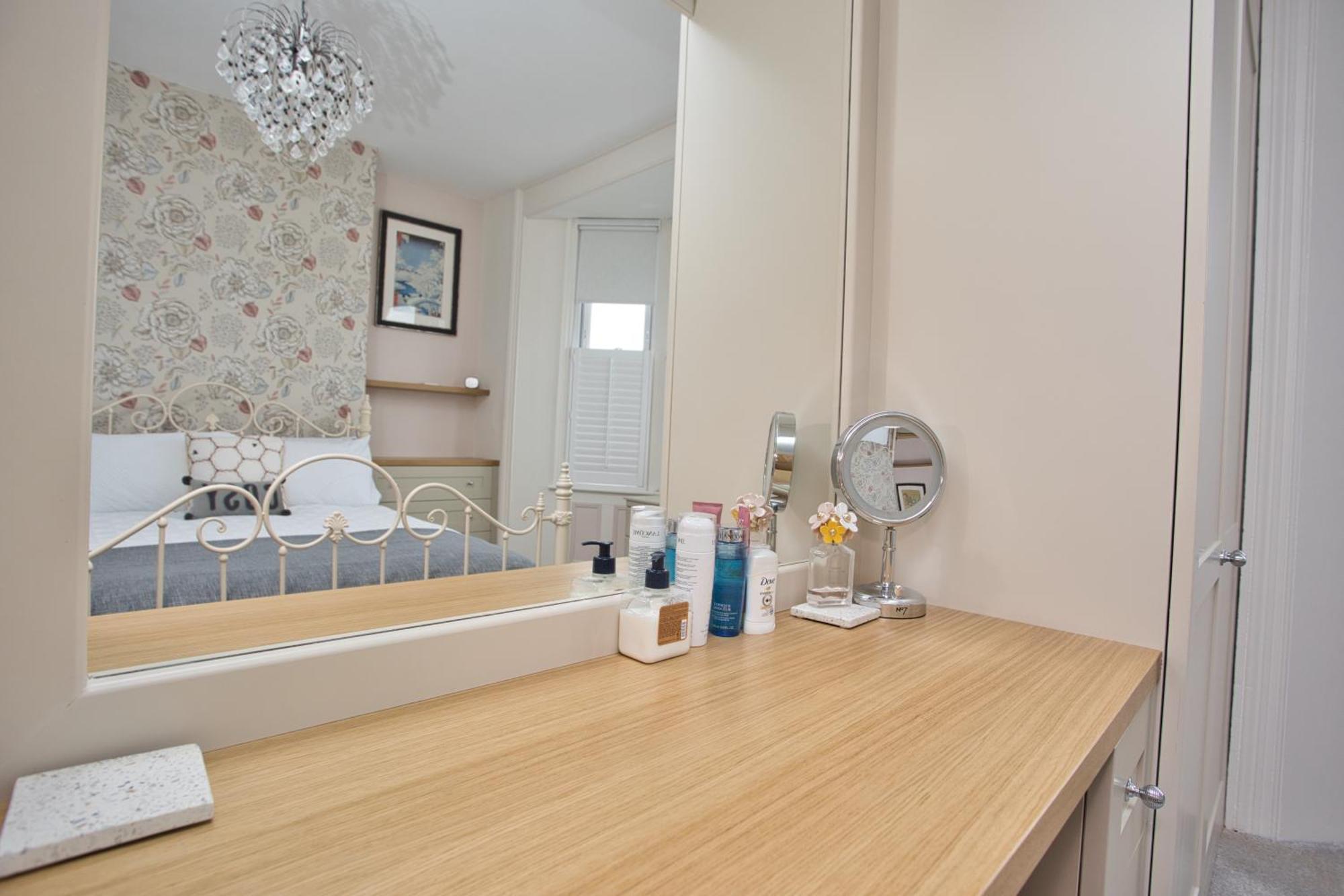 Spacious Seaside Escape In The Heart Of Deal, 4 Mins From The Beach מראה חיצוני תמונה